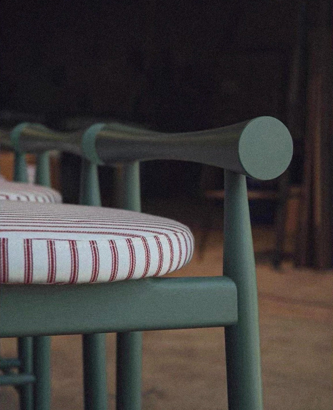 Yoke Back Counter Stool
