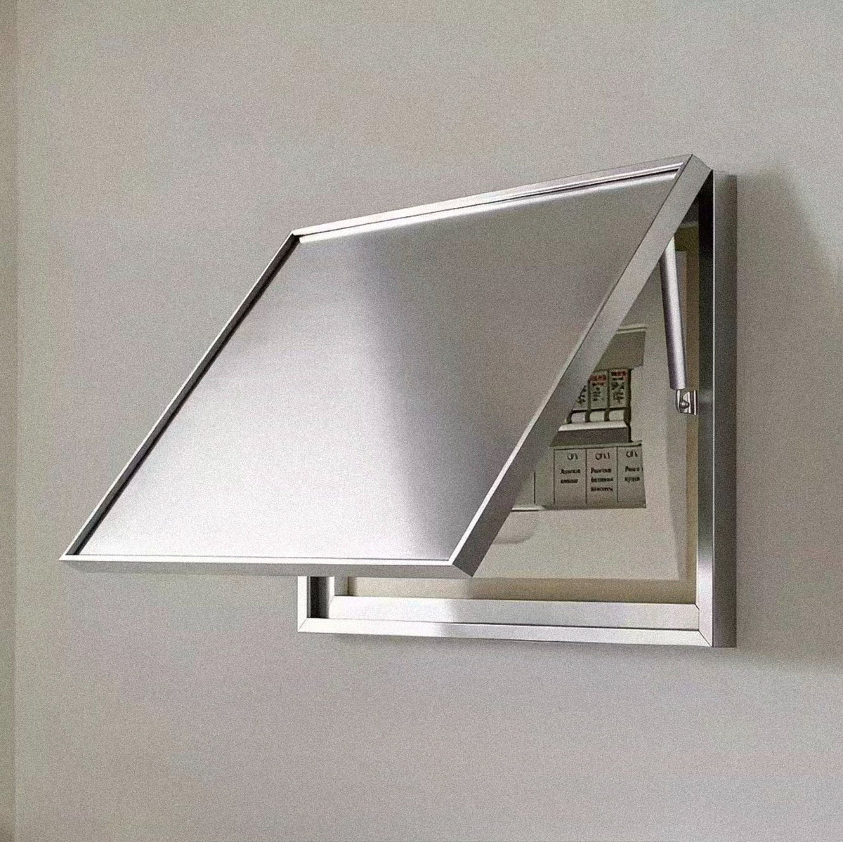 Hidden Gallery Meter Box Cover